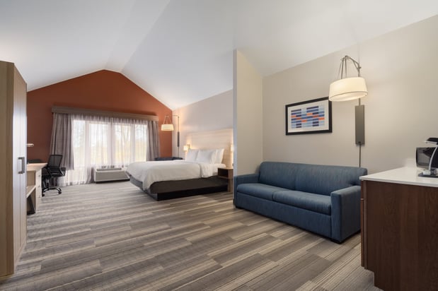 Images Holiday Inn Express & Suites Saginaw by IHG