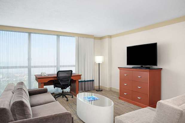 Images DoubleTree by Hilton Hotel Miami Airport & Convention Center