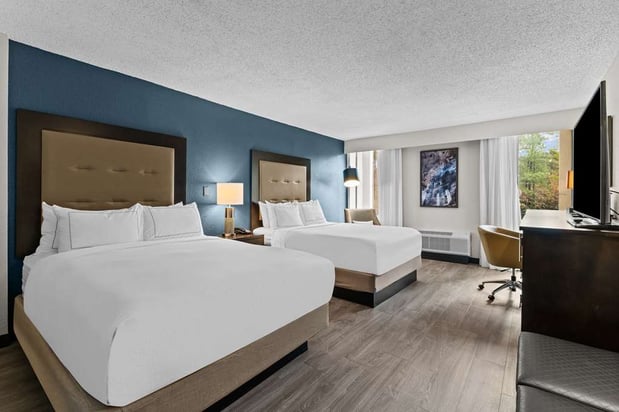 Images DoubleTree by Hilton Raleigh Midtown