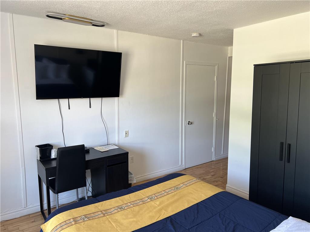 Images Harbourview Inn, SureStay Collection by Best Western