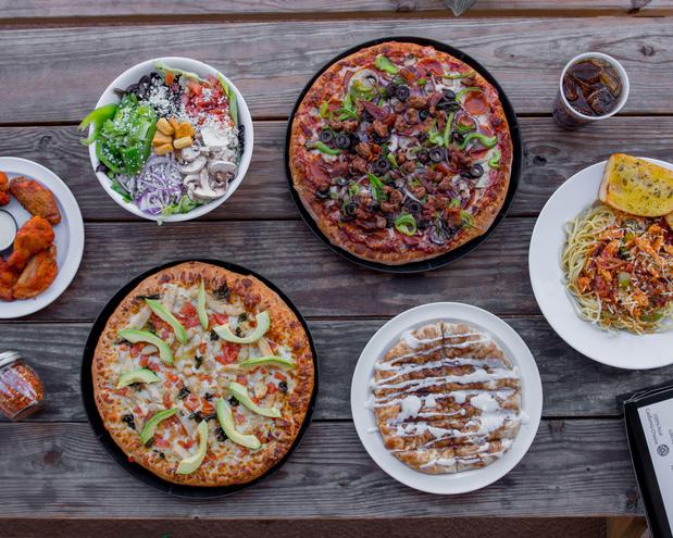 Images Lamppost Pizza & The Post Pub