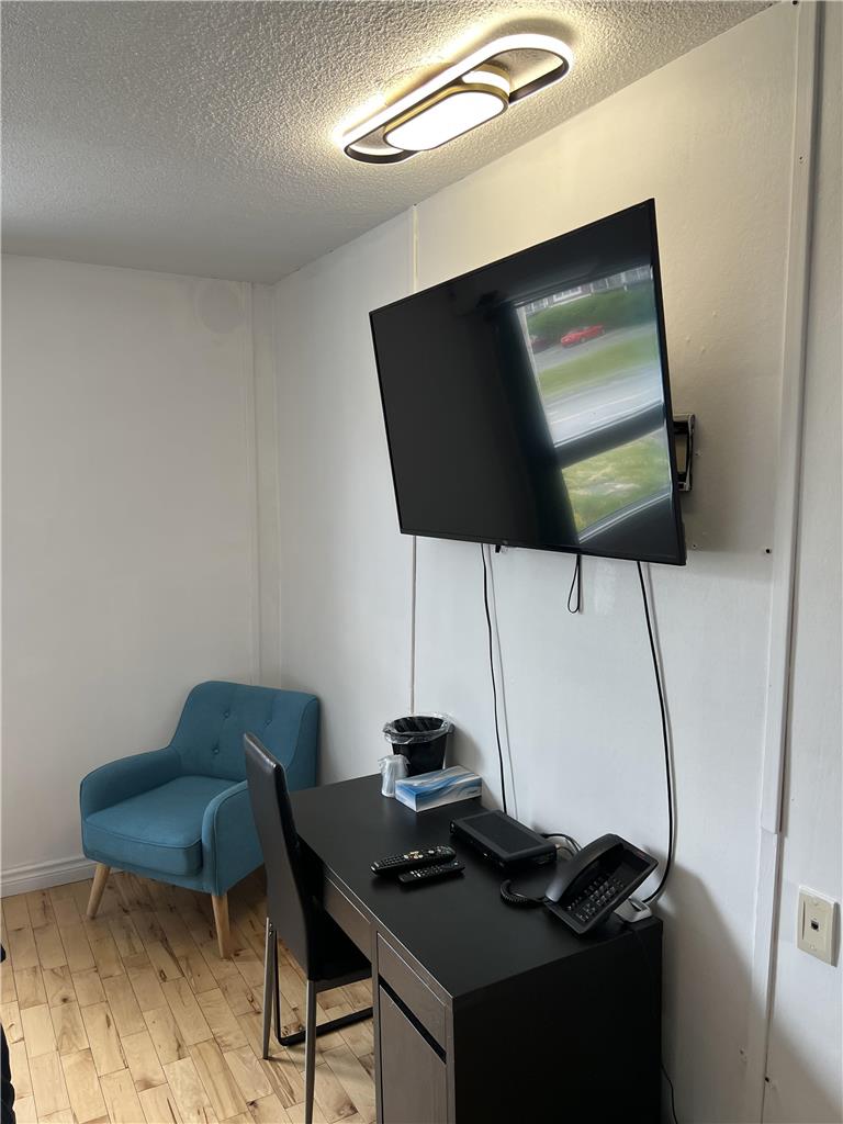 Images Harbourview Inn, SureStay Collection by Best Western
