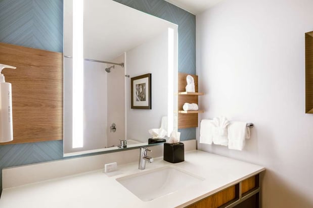 Images Hilton Garden Inn Bakersfield