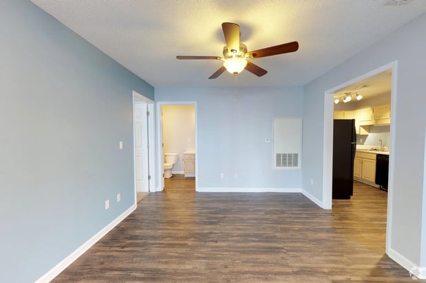 Images Summer Chase Apartments