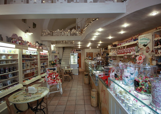 Images Tiffany Caffe' Bari