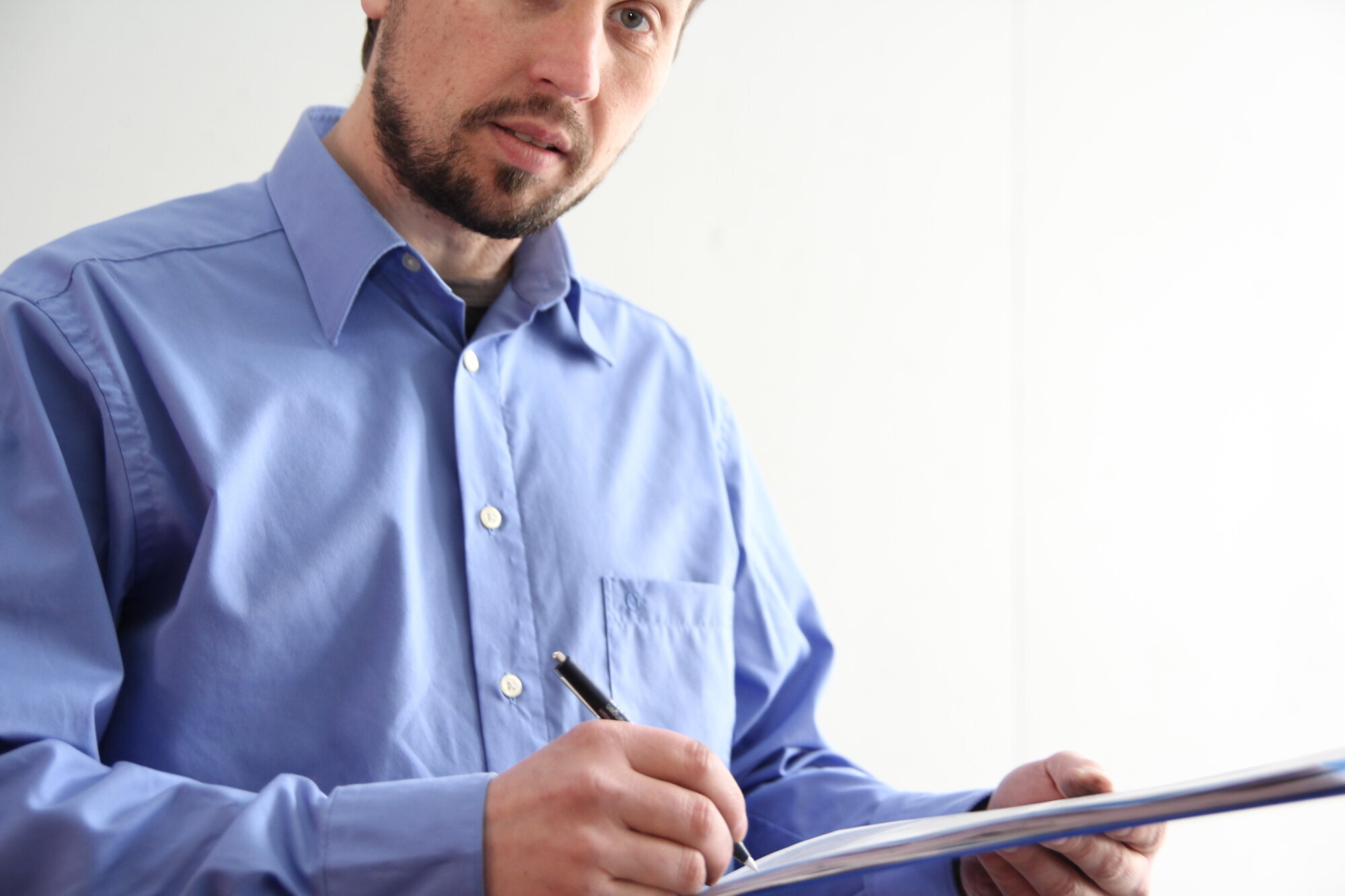 Gutachtenmacher Roland Henne, Burgstraße 2 in Schramberg