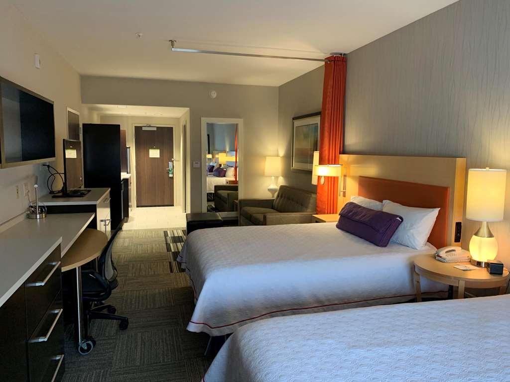 Guest room