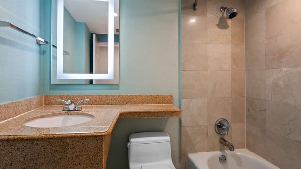 Images Best Western Plus Oceanside Inn