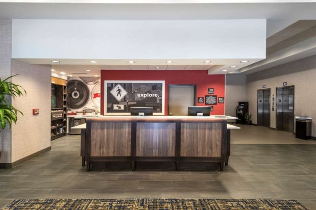 Images Hampton Inn & Suites Tulsa Downtown