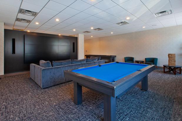 Images Holiday Inn Express Richmond - Midtown by IHG