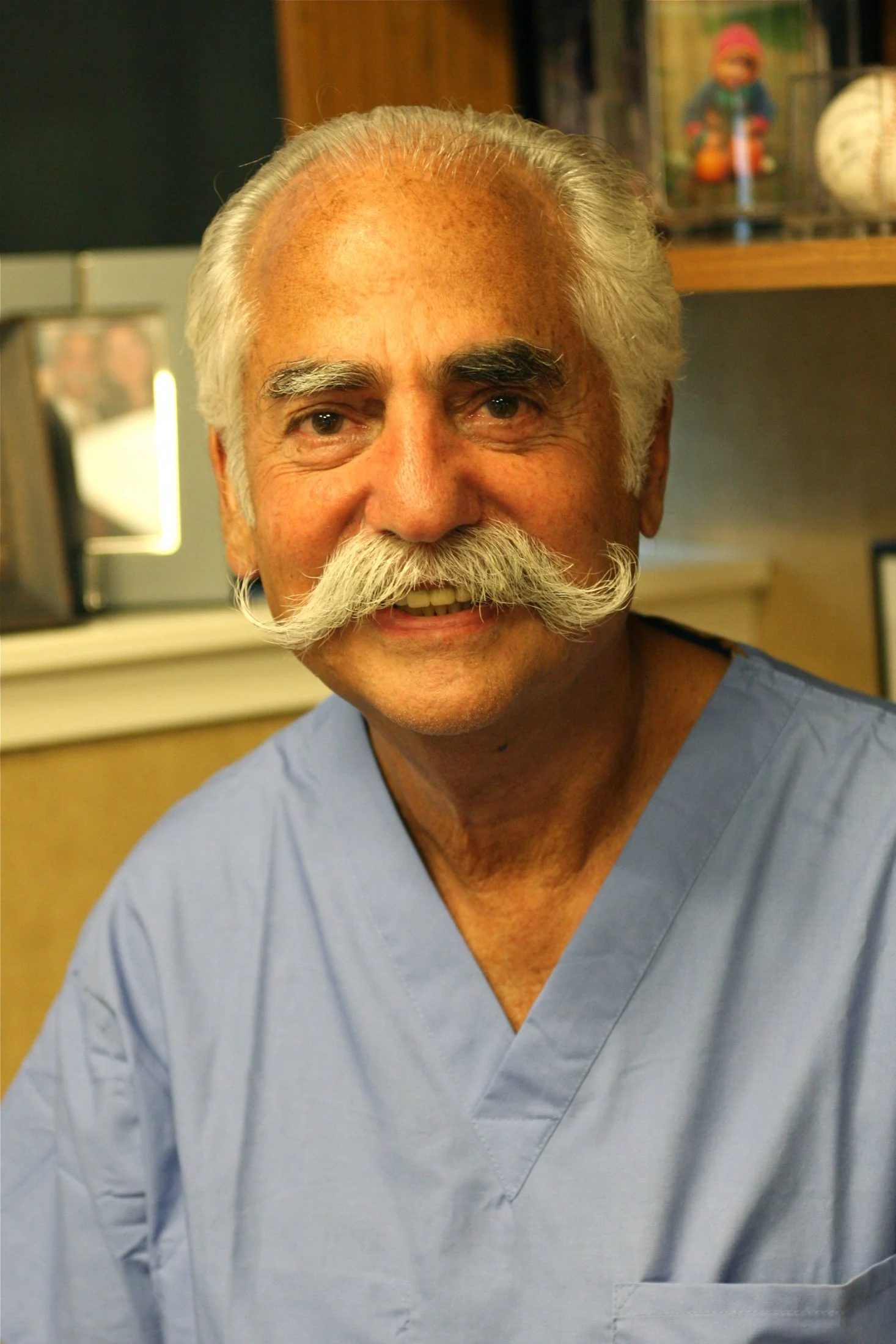 Long Island Oral Surgeons Logo