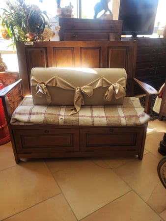 Images J and B Furniture Consignments