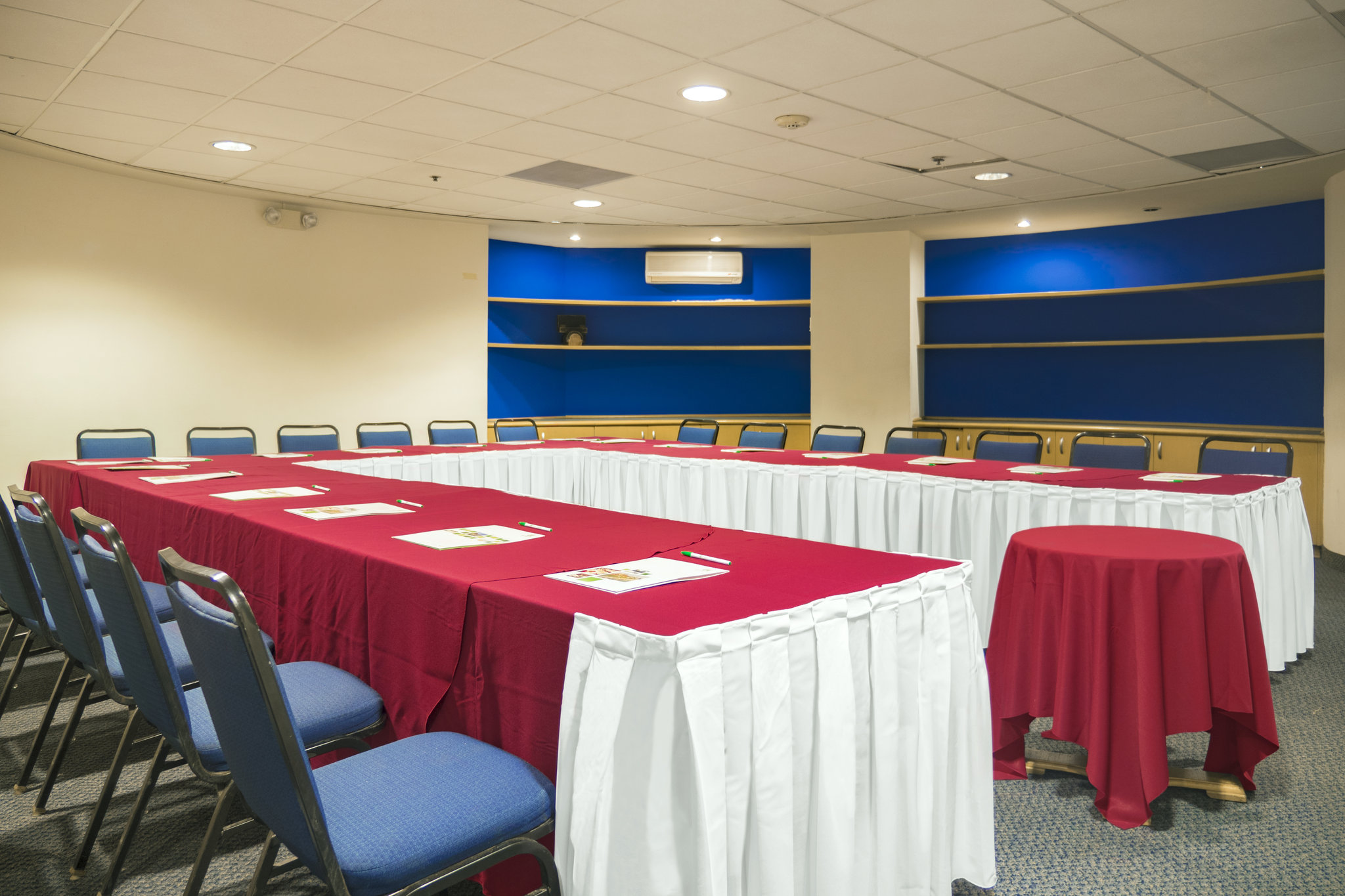 Images Holiday Inn Monterrey-Parque Fundidora by IHG