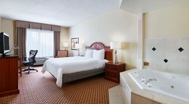 Images Hilton Garden Inn Charlotte North