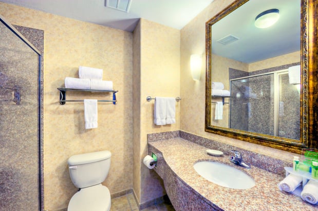 Images Holiday Inn Express & Suites Granbury by IHG