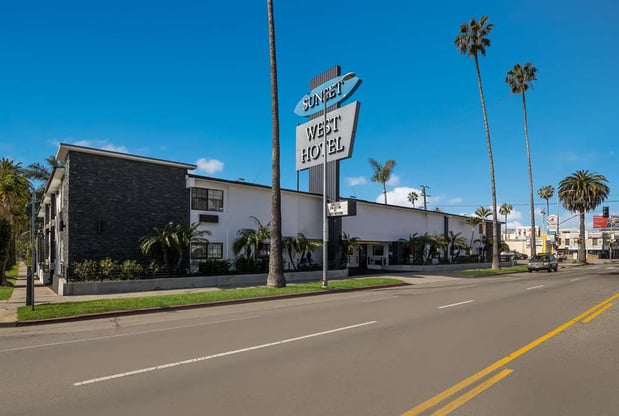 Images Sunset West Hotel, SureStay Collection by Best Western