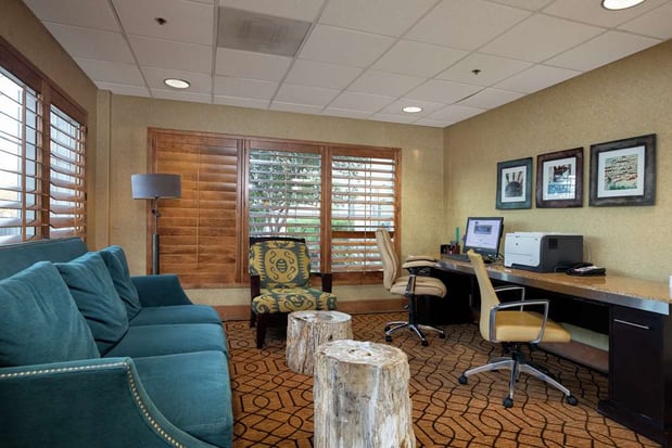 Images Hampton Inn & Suites Austin-Airport
