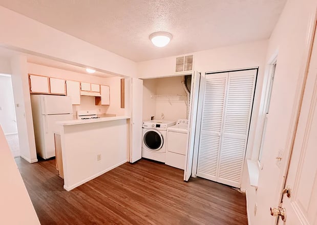 Images Madison Grove Townhomes
