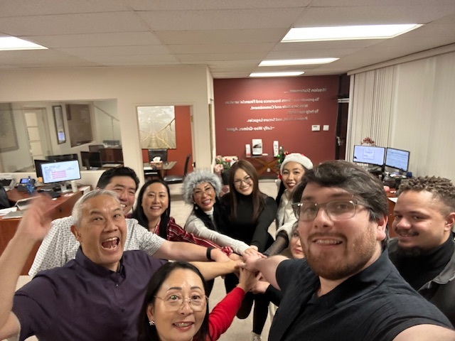 All smiles this season thanks to an amazing team and even better clients. Happy Holidays from our crew to yours!