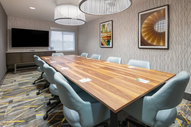 Images Holiday Inn & Suites Richmond - West End by IHG