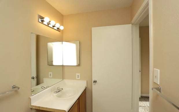 Images Jamestown Pointe Apartments
