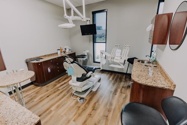 Images Montz and Maher Dental Group