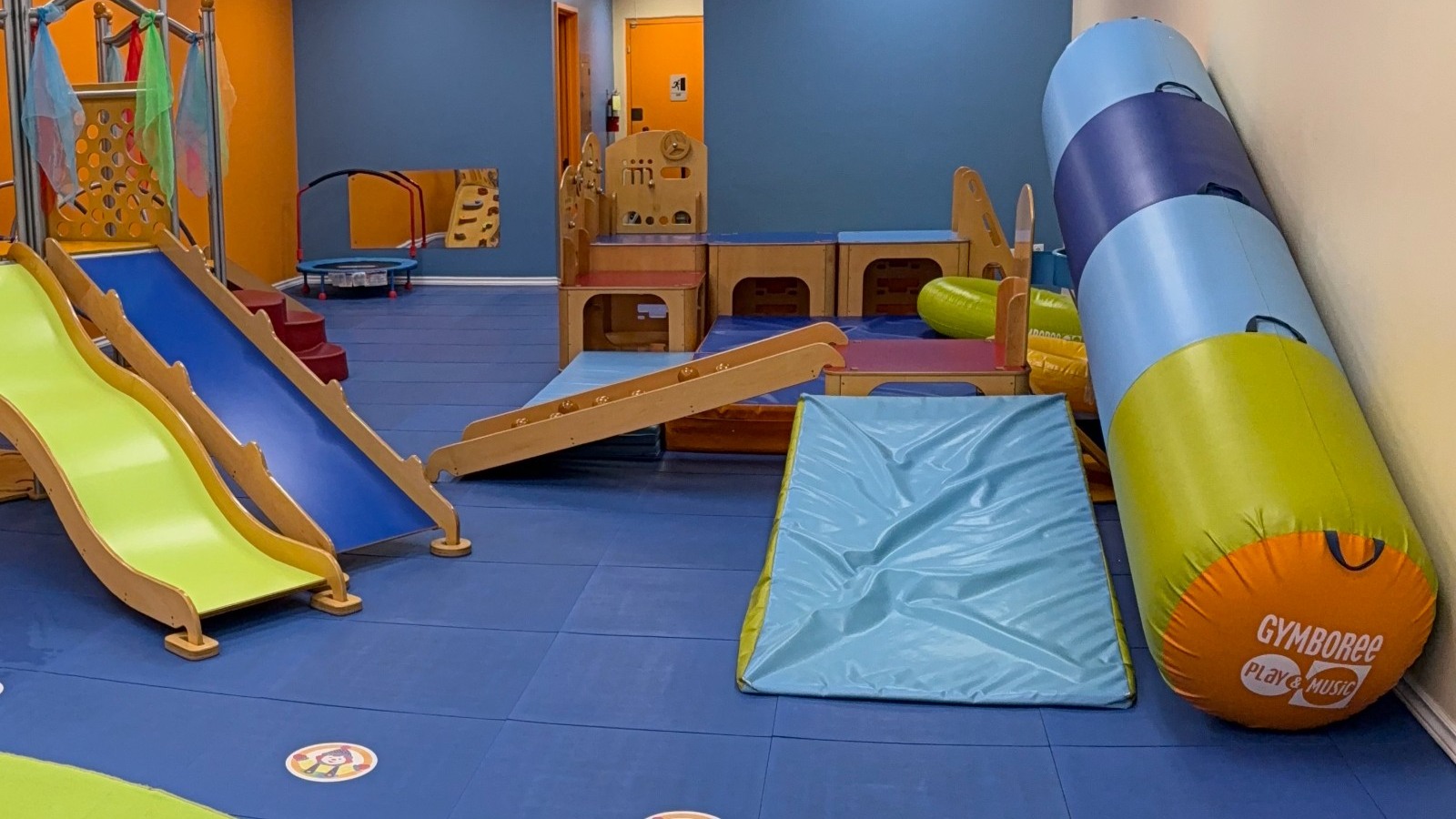 Give your baby a playful start with tummy time, sensory exploration, and gentle movement designed for their stage of development. Our baby classes in Pearlridge help you support your little one’s growth while enjoying meaningful time together.