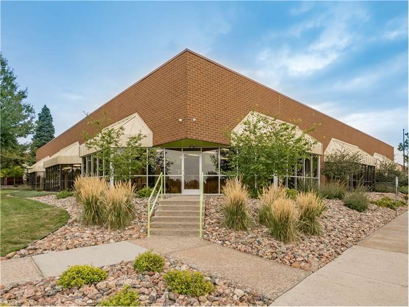 Beauty Image - Extra Space Storage at 8000 Southpark Way, Littleton, CO 80120