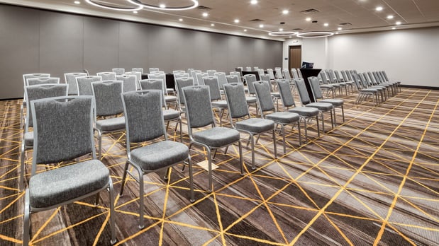 Images Holiday Inn Nashville Airport by IHG