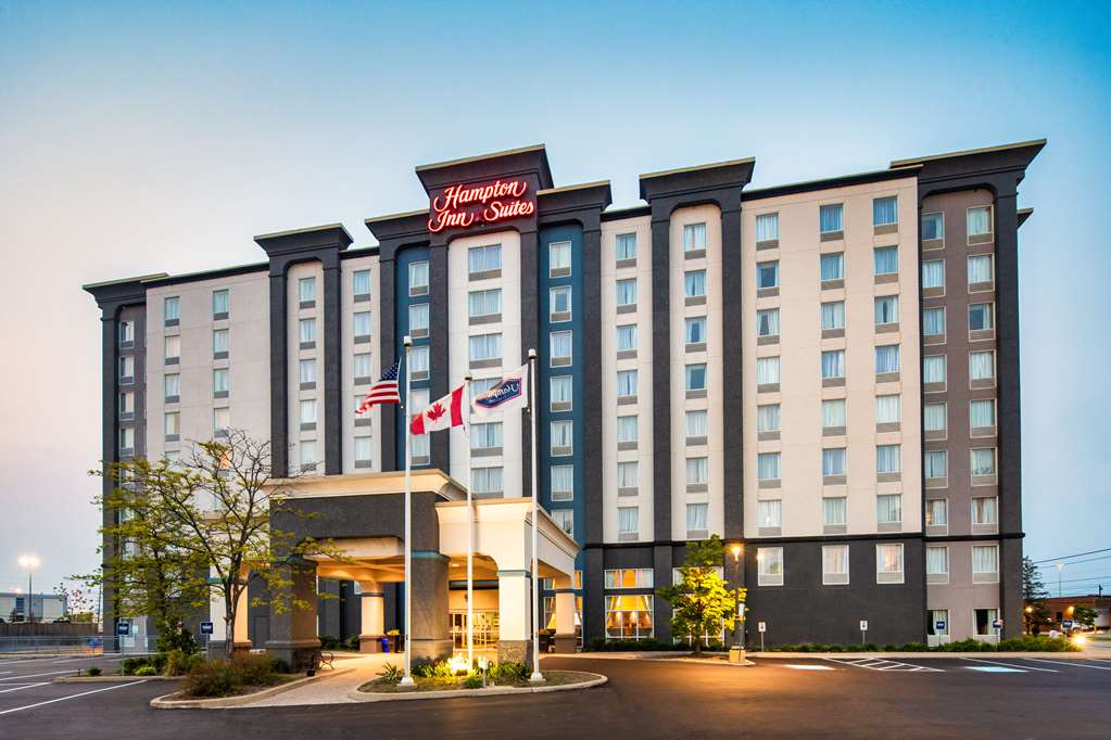 Images Hampton Inn & Suites by Hilton Toronto Airport