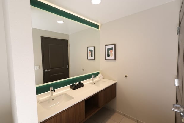 Images Holiday Inn St. Louis-Fairview Heights by IHG