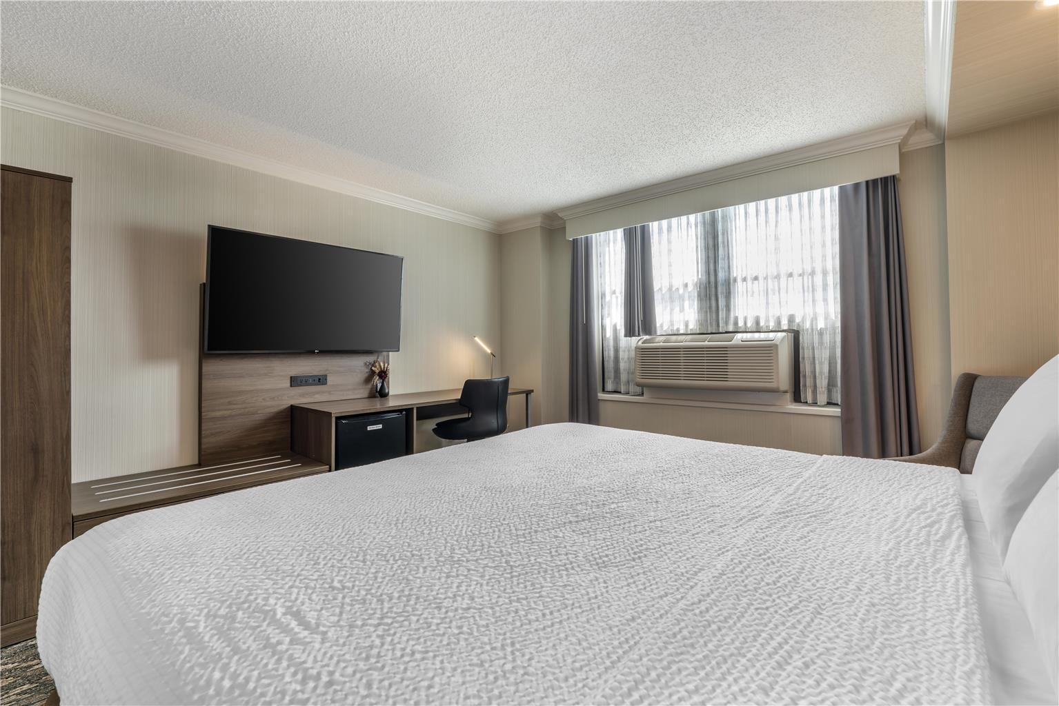 Images Best Western Plus Carlton Plaza Hotel