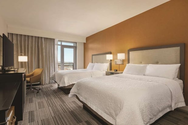 Images Hampton Inn & Suites Roanoke-Downtown