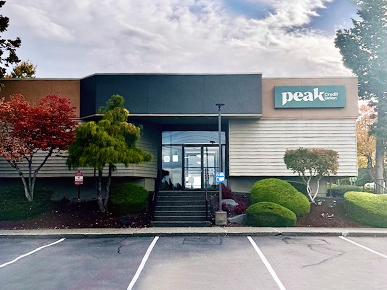 Peak Credit Union Image