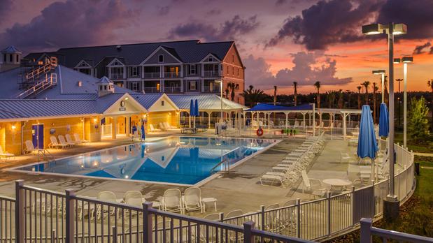 Images Holiday Inn Club Vacations Orlando Breeze Resort