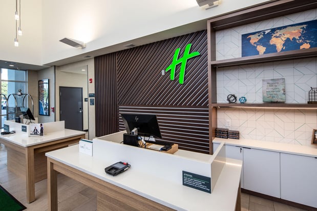 Images Holiday Inn & Suites Detroit - Troy by IHG
