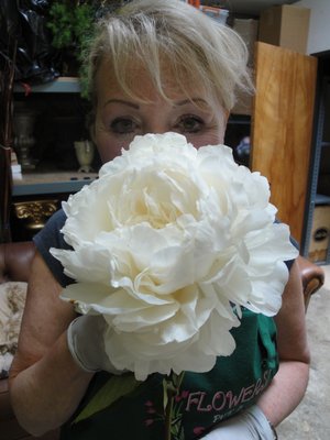 Janes Roses & Flowers Photo