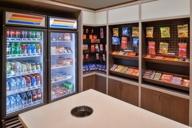 Images Holiday Inn Kansas City Airport by IHG