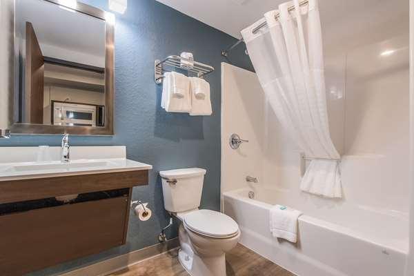 Images WoodSpring Suites Doral Miami Airport