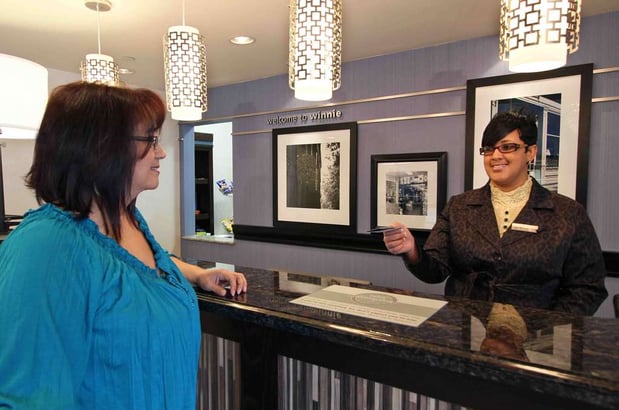 Images Hampton Inn & Suites Winnie