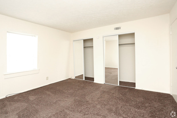 Images The Woods Apartments