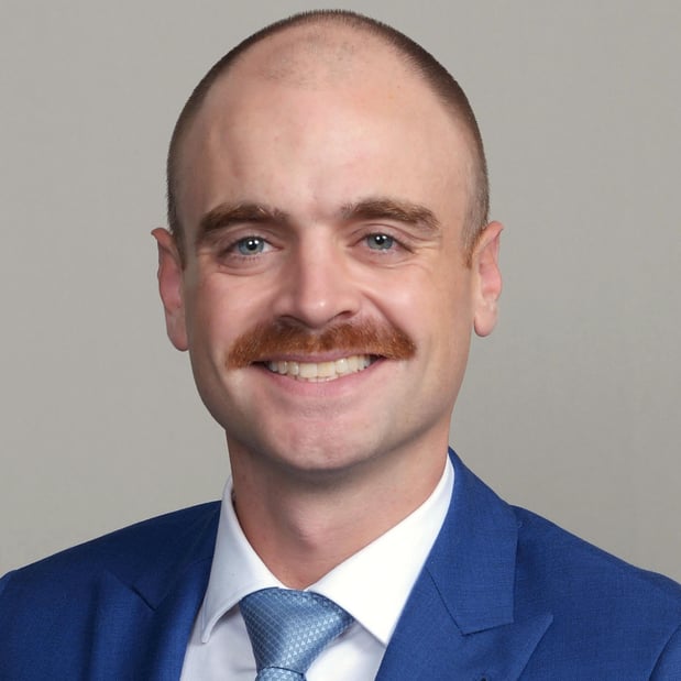 Images Edward Jones - Financial Advisor: Devin E Knapp, AAMS®