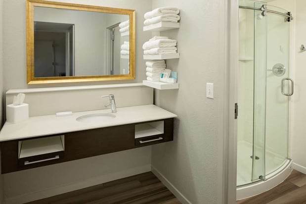 Images Hampton Inn & Suites Nashville-Airport