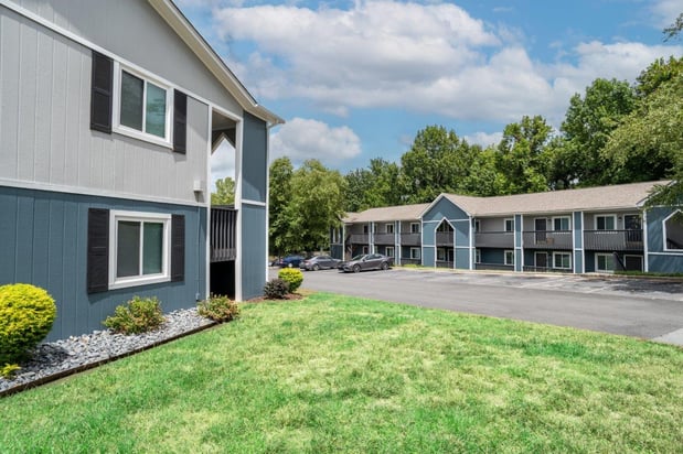 Images Wexford Apartment Homes