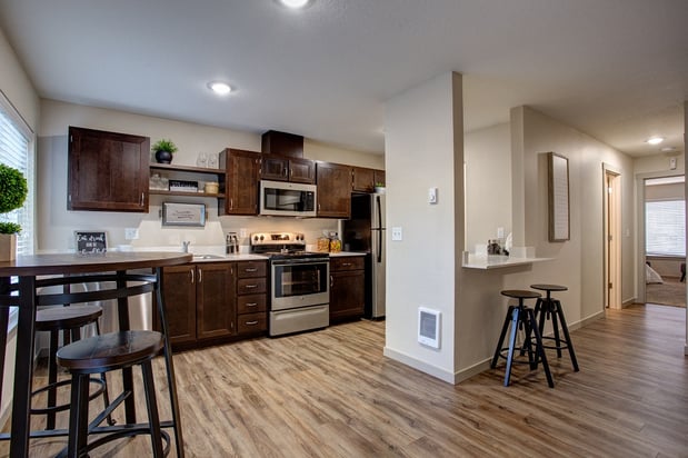 Images Commons at Redwood Creek Apartments