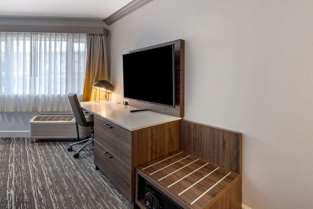 Images Best Western Premier Denver East