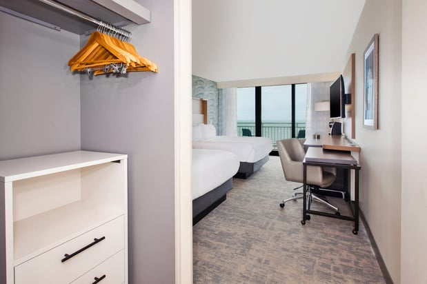 Images Holiday Inn VA Beach-Oceanside (21st St) by IHG