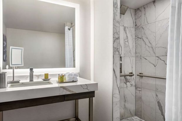 Images Hilton Grand Vacations Club Chicago Magnificent Mile