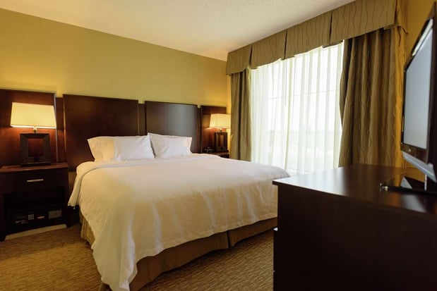Images Embassy Suites by Hilton Minneapolis North