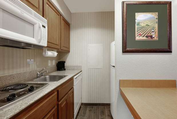 Images Homewood Suites by Hilton San Diego-Del Mar